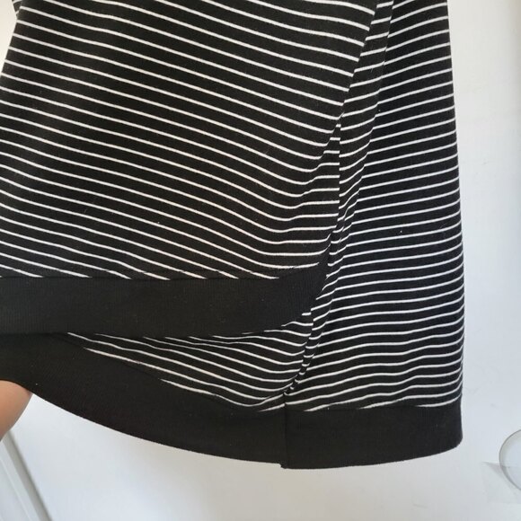 Danskin Crisscross Hem Striped Tunic Pullover Sweater Top Black White Sz Medium - Picture 6 of 13